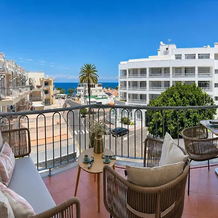 Coral Apartment *